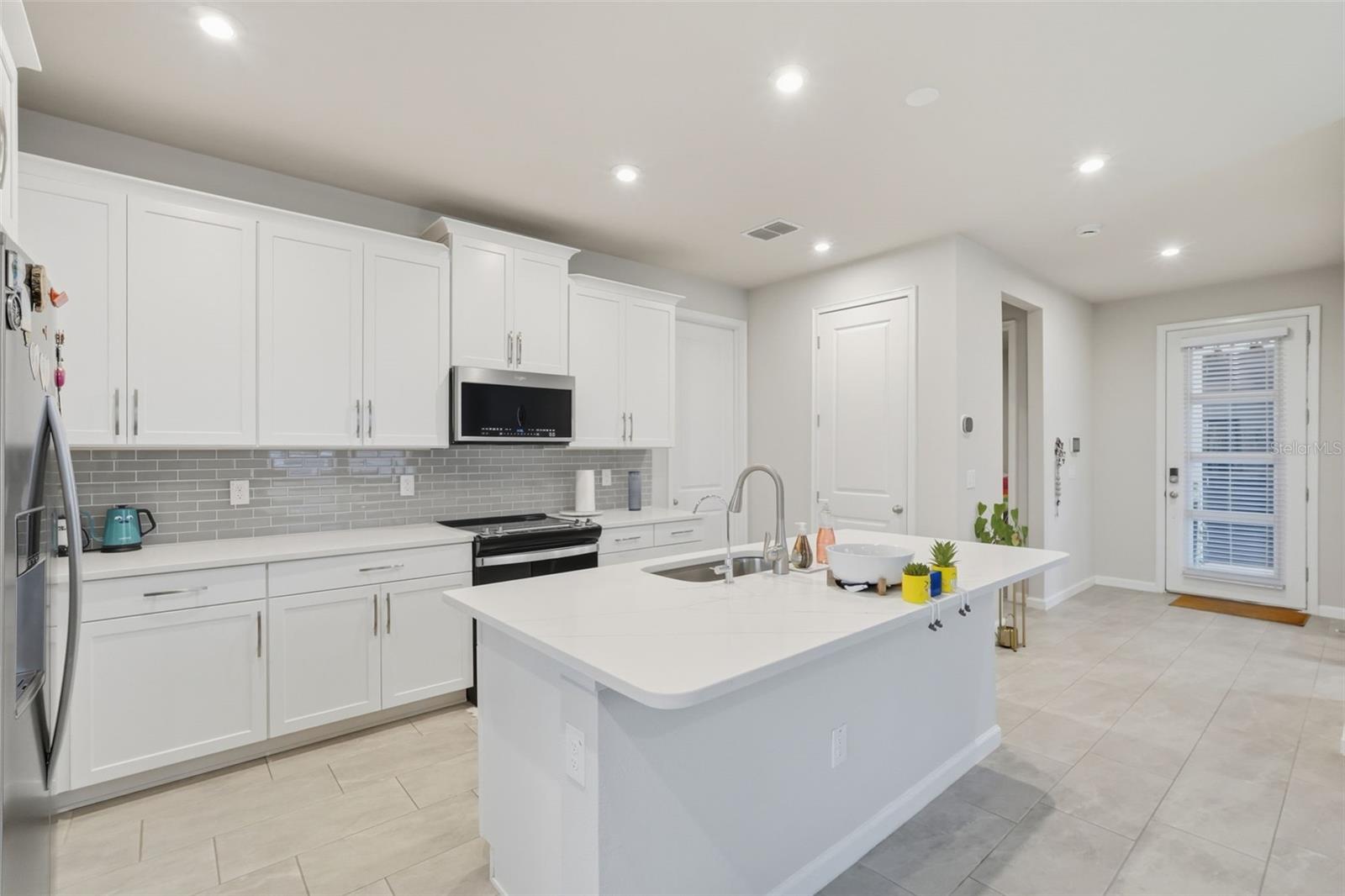 Image 11 of 49 For 5989 Timberdale Avenue