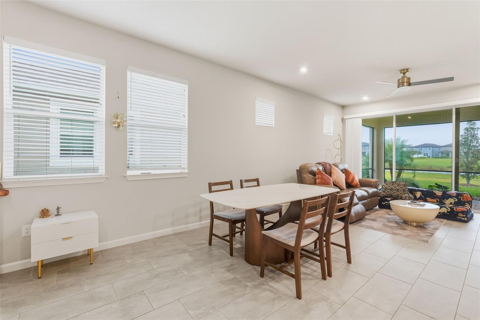 Image 20 of 49 For 5989 Timberdale Avenue