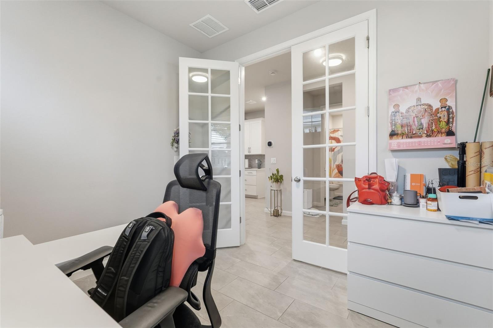 Image 22 of 49 For 5989 Timberdale Avenue