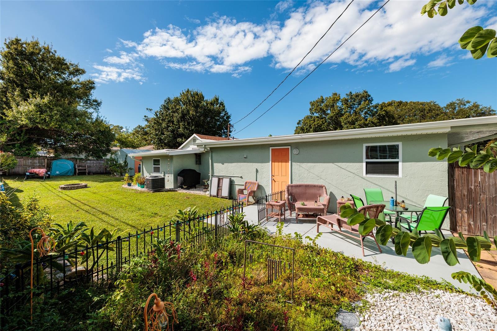 Image 19 of 37 For 2654 60th Avenue N