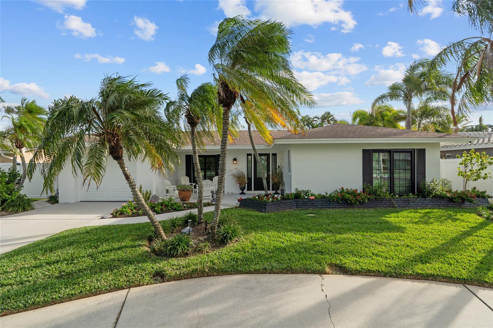 Details for 114 14th Street, BELLEAIR BEACH, FL 33786