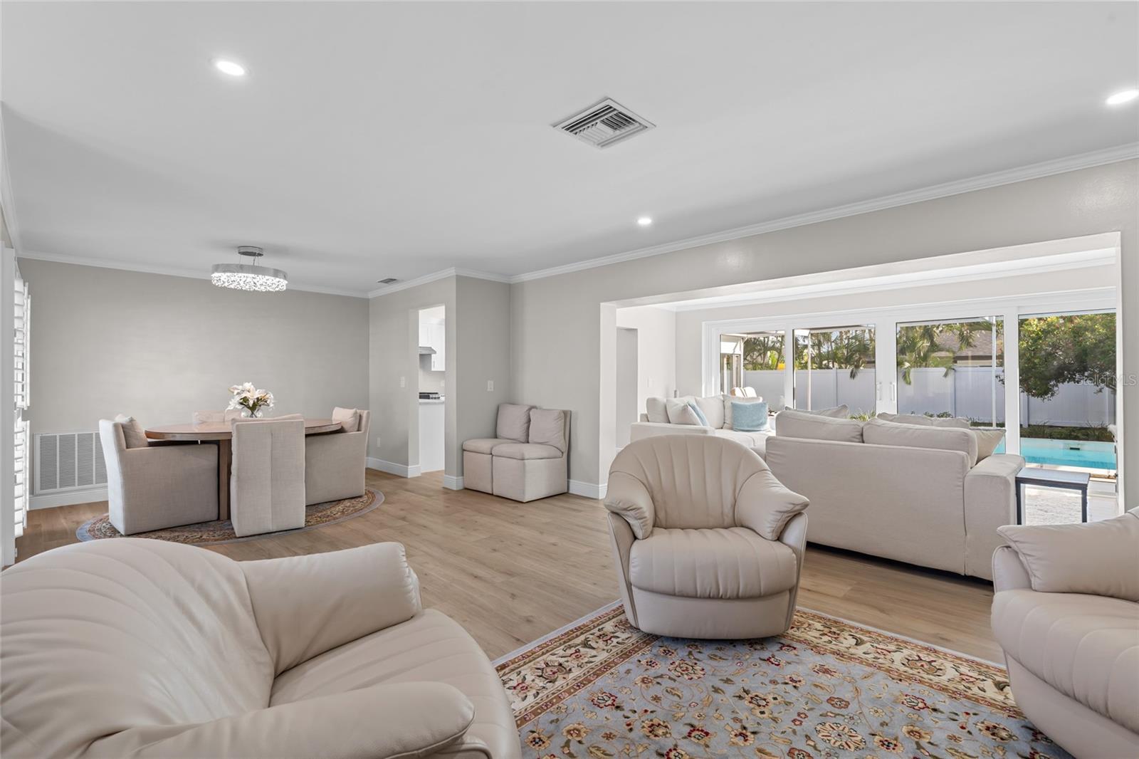 Image 10 of 67 For 114 14th Street