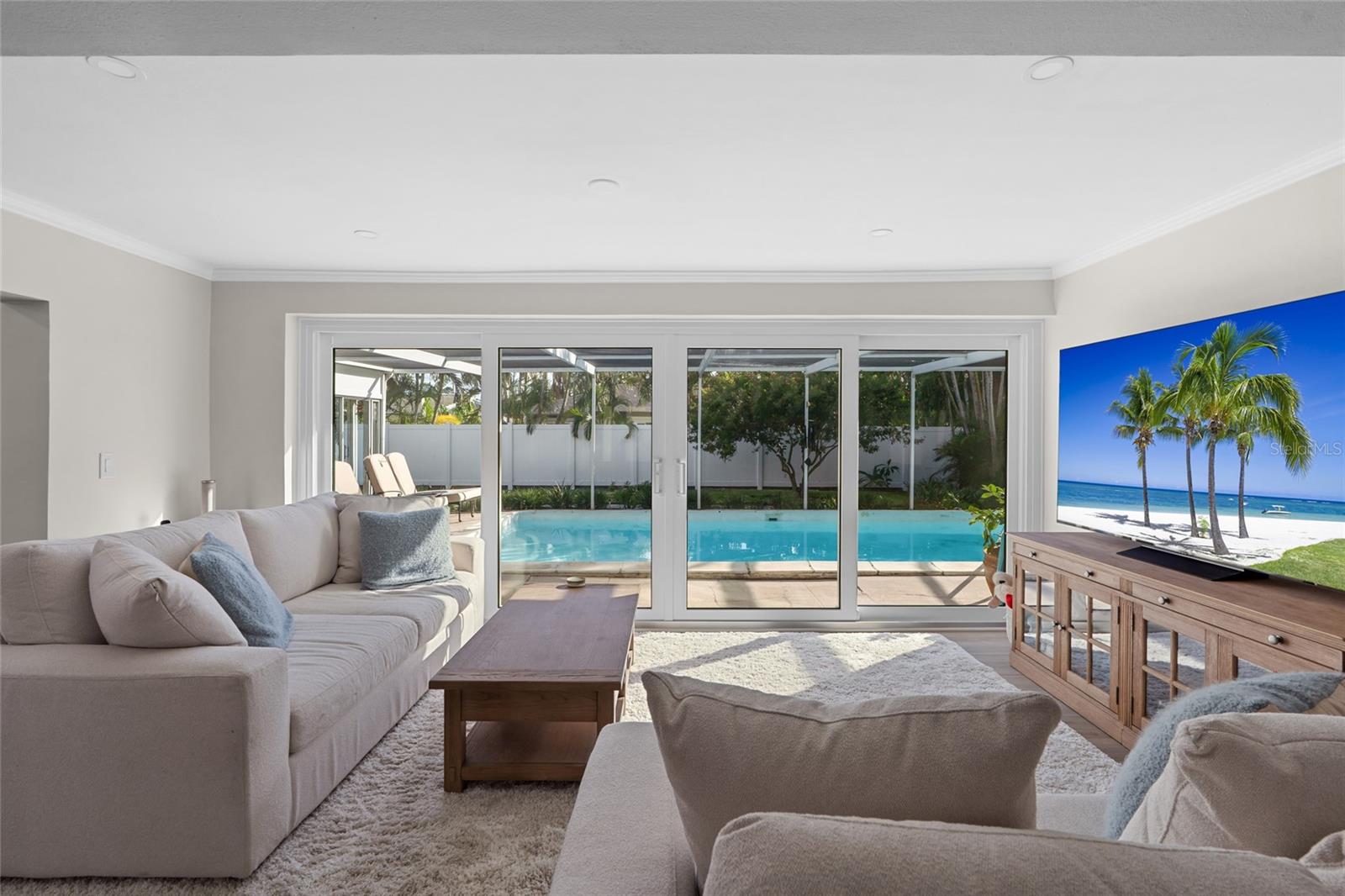 Image 17 of 67 For 114 14th Street