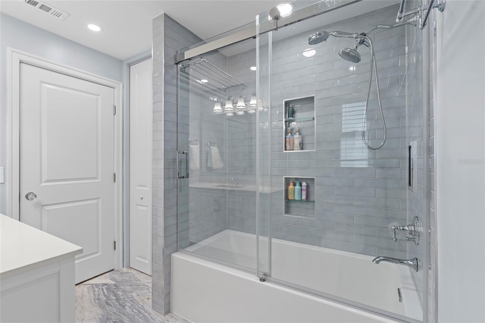 Image 33 of 67 For 114 14th Street