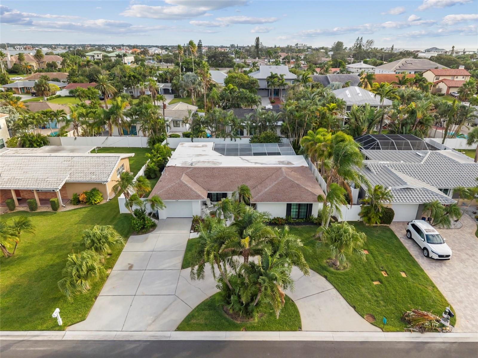 Image 52 of 67 For 114 14th Street