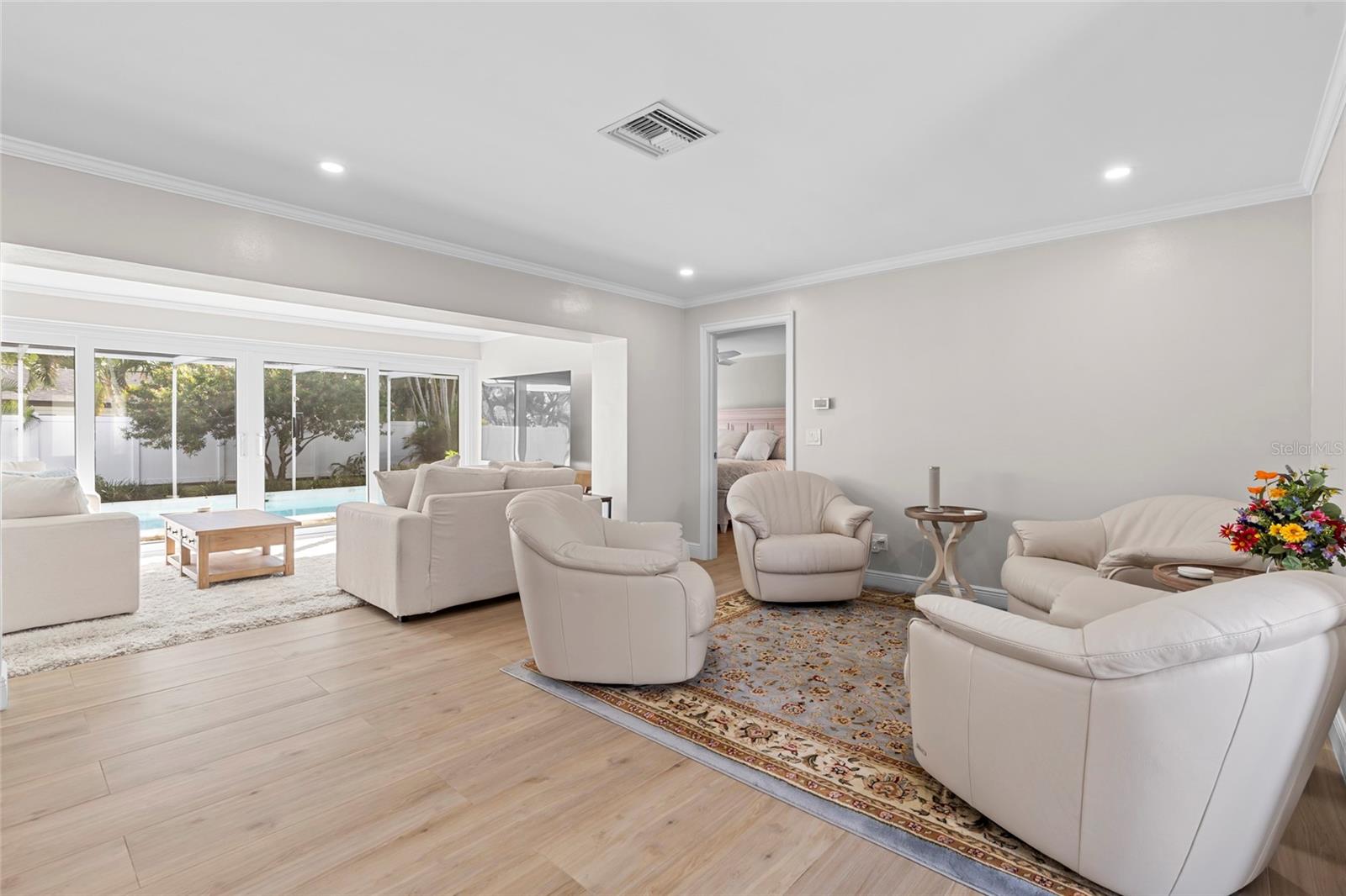 Image 7 of 67 For 114 14th Street