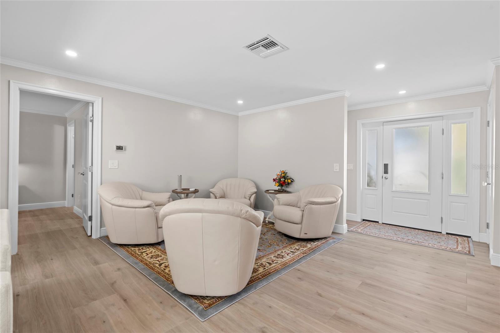 Image 8 of 67 For 114 14th Street