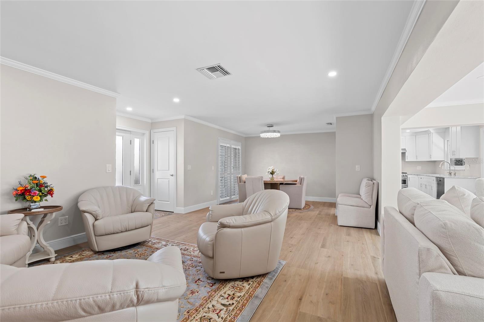 Image 9 of 67 For 114 14th Street