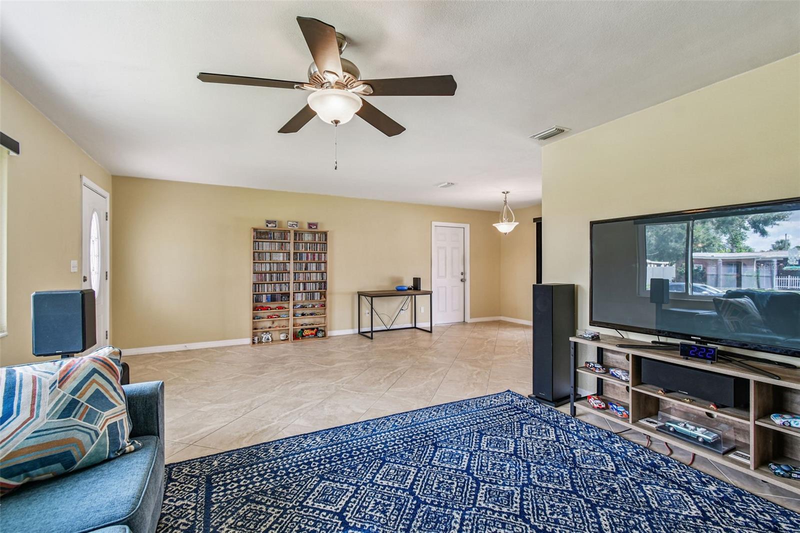 Image 10 of 44 For 6835 114th Street