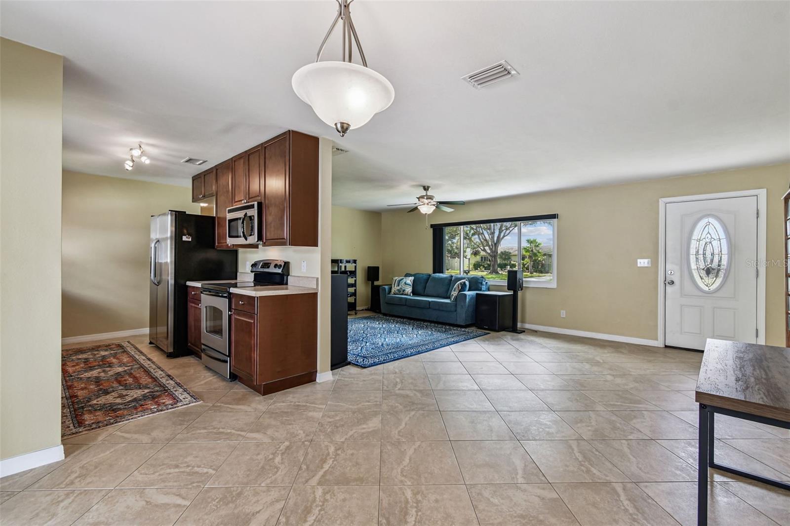 Image 13 of 44 For 6835 114th Street