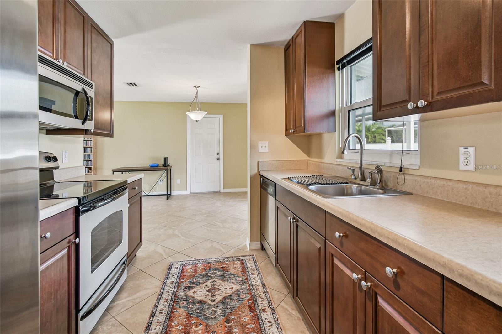 Image 15 of 44 For 6835 114th Street