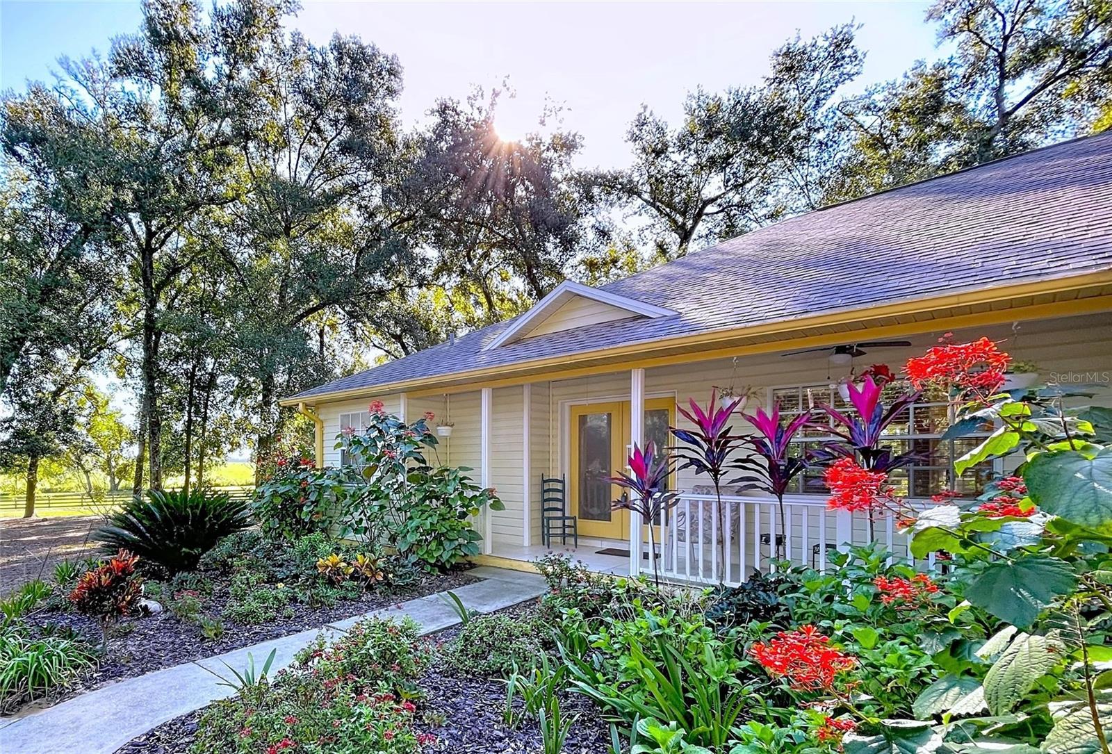 Listing photo id 1 for 39144 Sheffey Lane