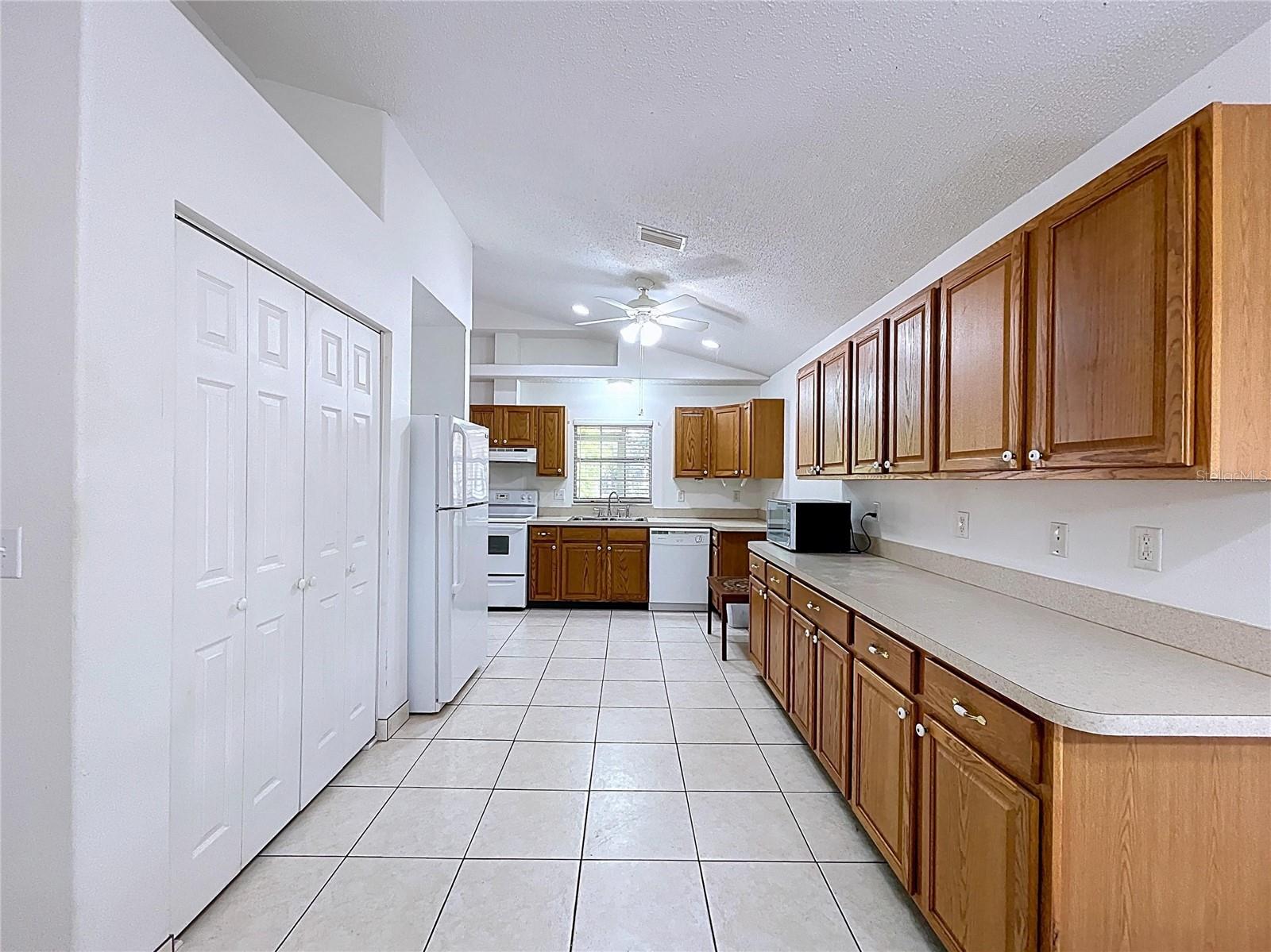 Listing photo id 34 for 39144 Sheffey Lane