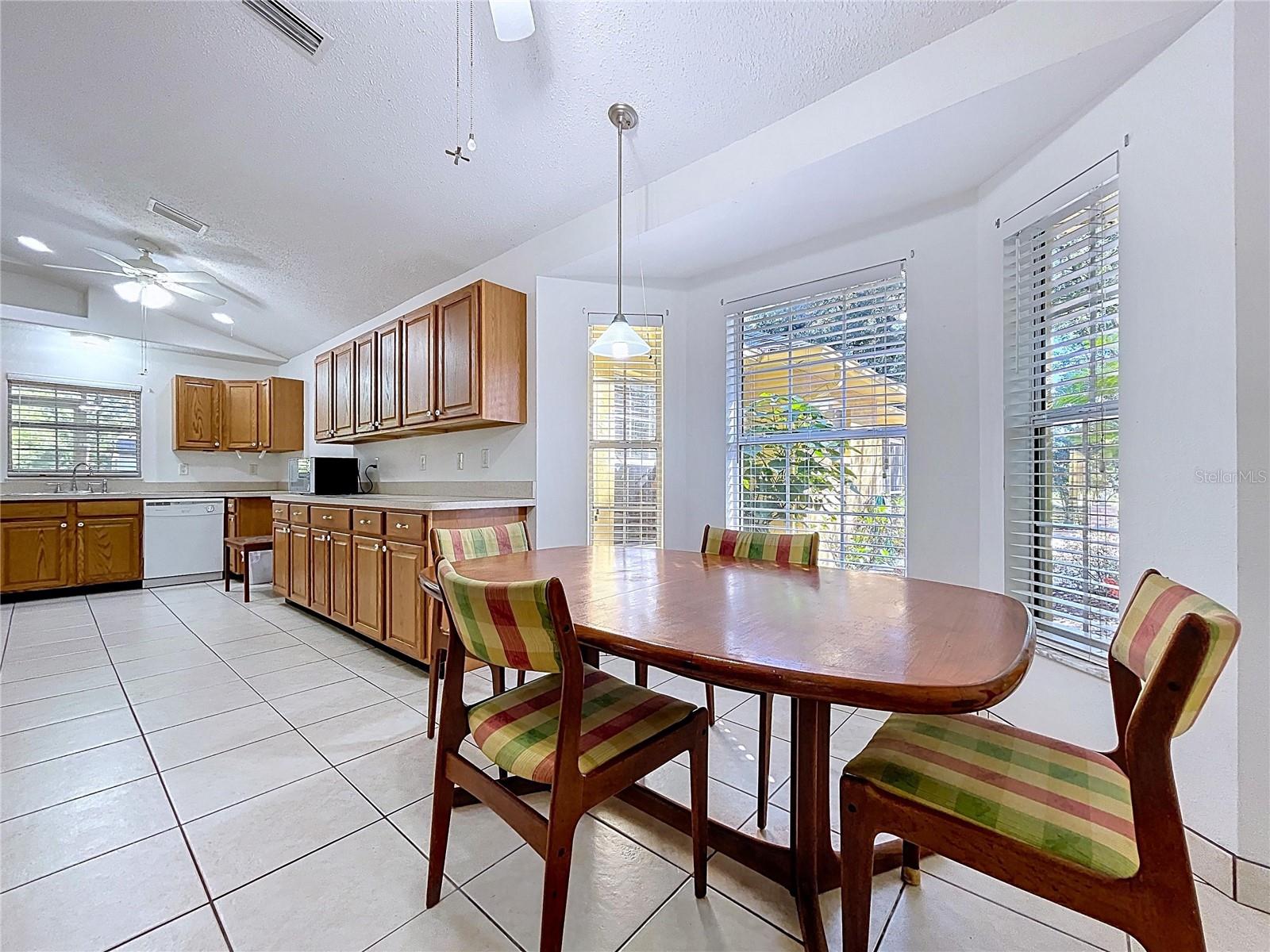 Listing photo id 35 for 39144 Sheffey Lane