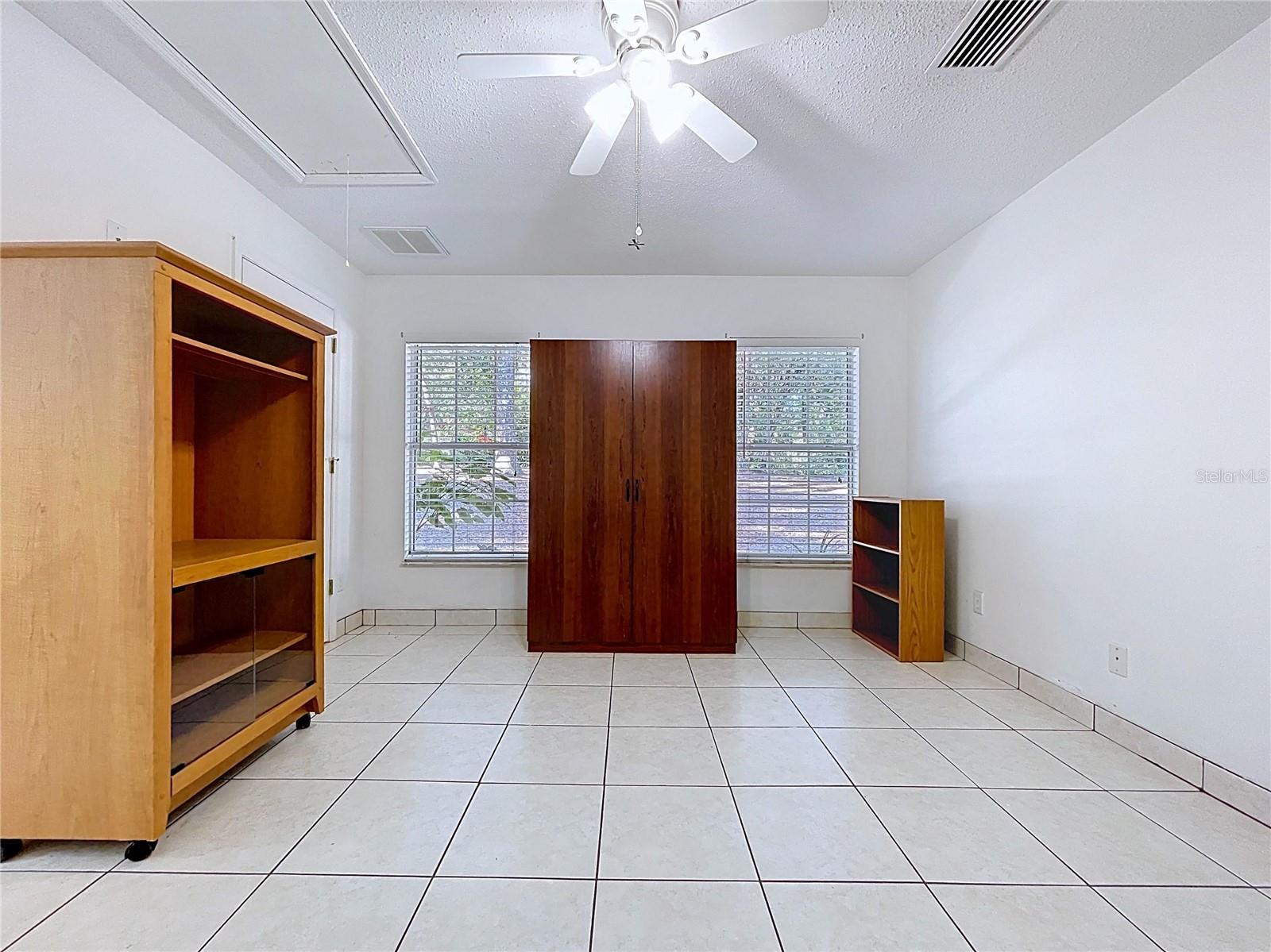 Listing photo id 36 for 39144 Sheffey Lane