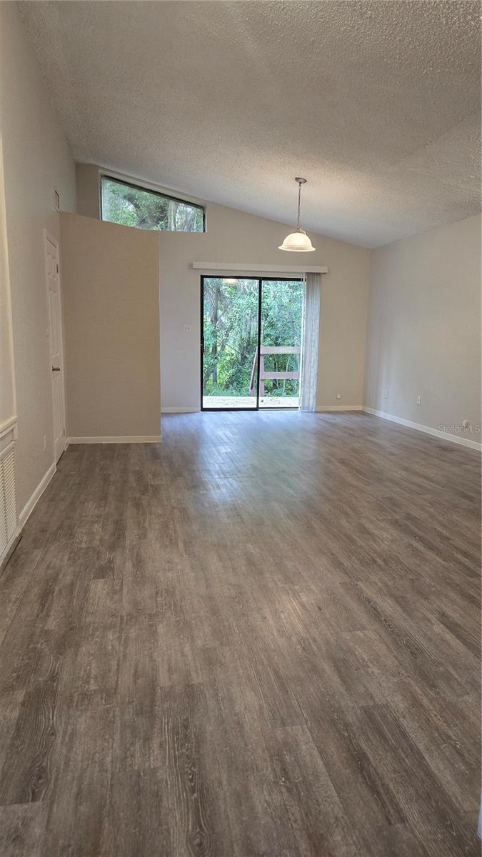 Image 3 of 9 For 816 127th Avenue