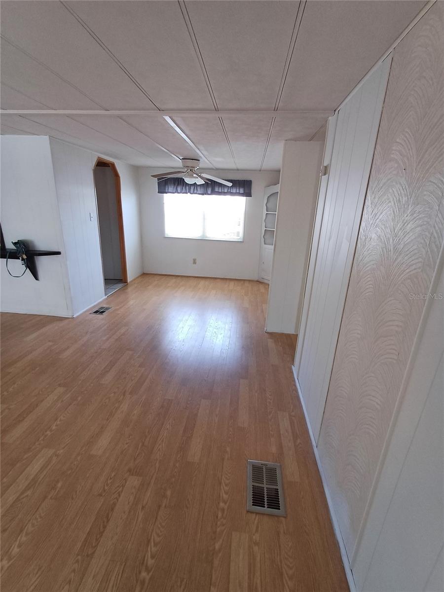 Image 8 of 39 For 4150 66th Street N 240