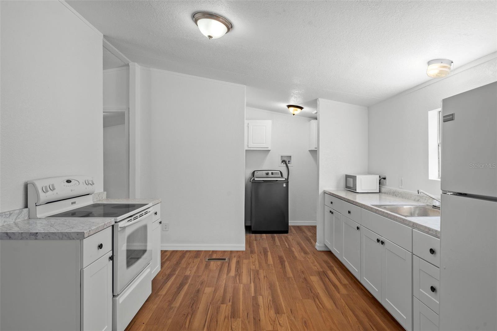 Image 15 of 39 For 10048 Marley Avenue