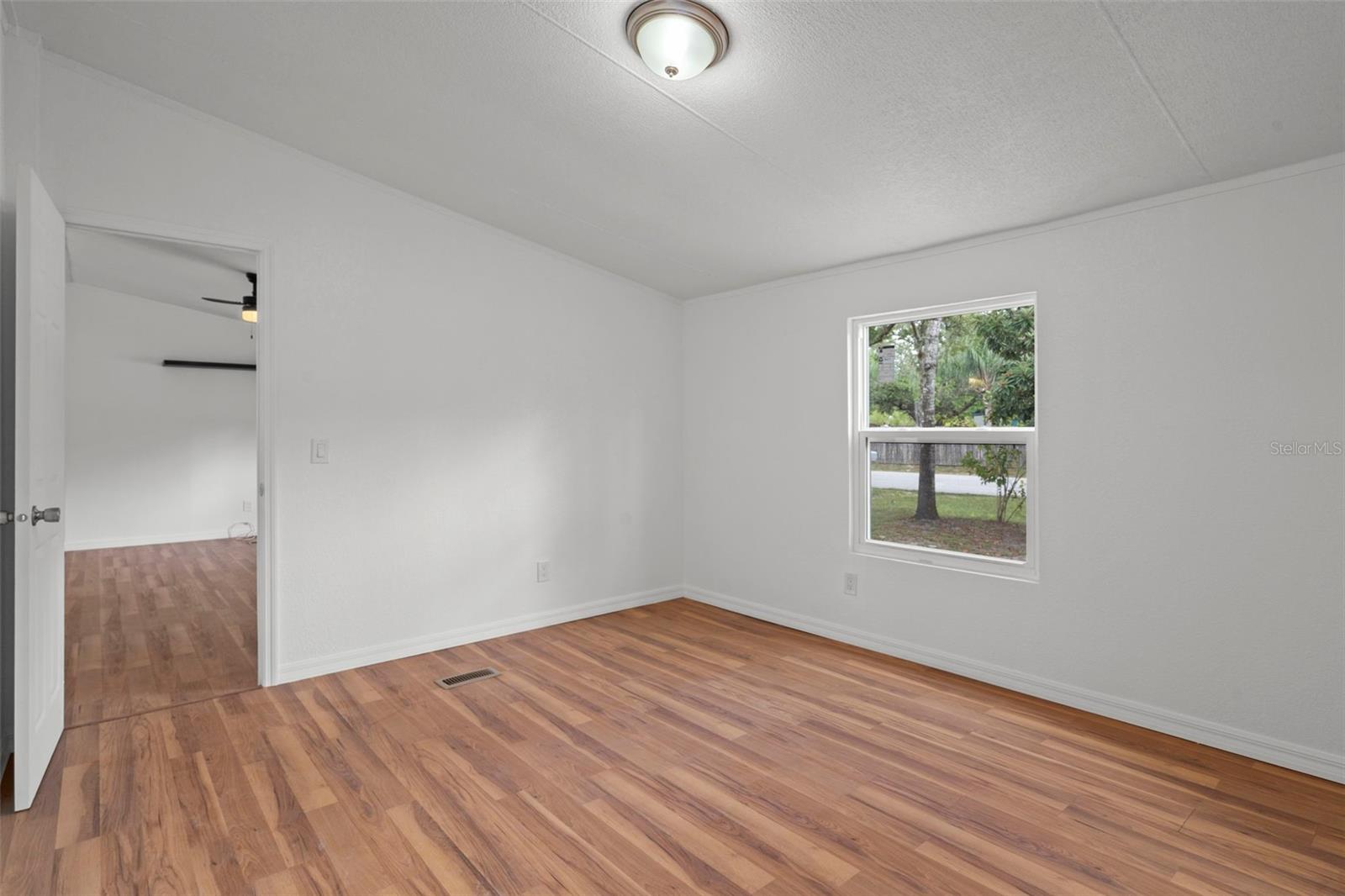 Image 19 of 39 For 10048 Marley Avenue