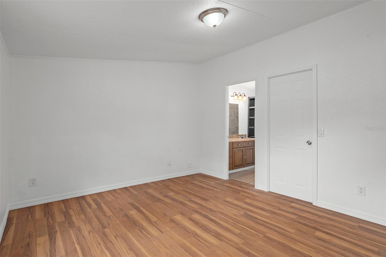 Image 20 of 39 For 10048 Marley Avenue