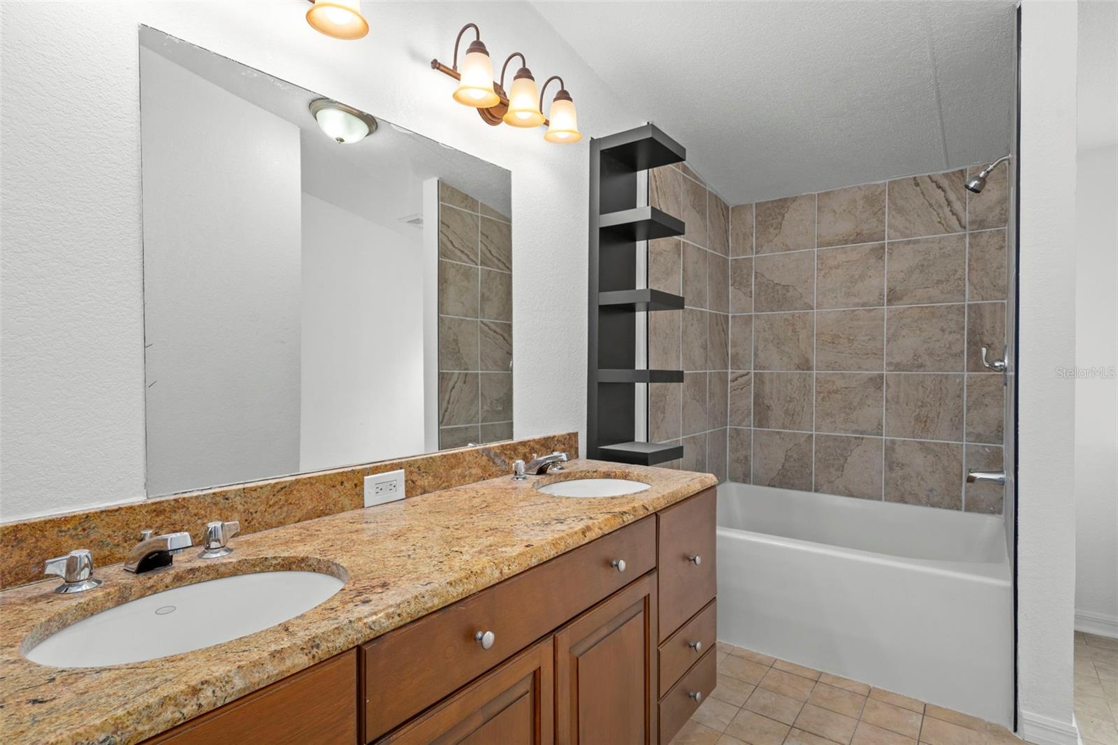 Image 21 of 39 For 10048 Marley Avenue