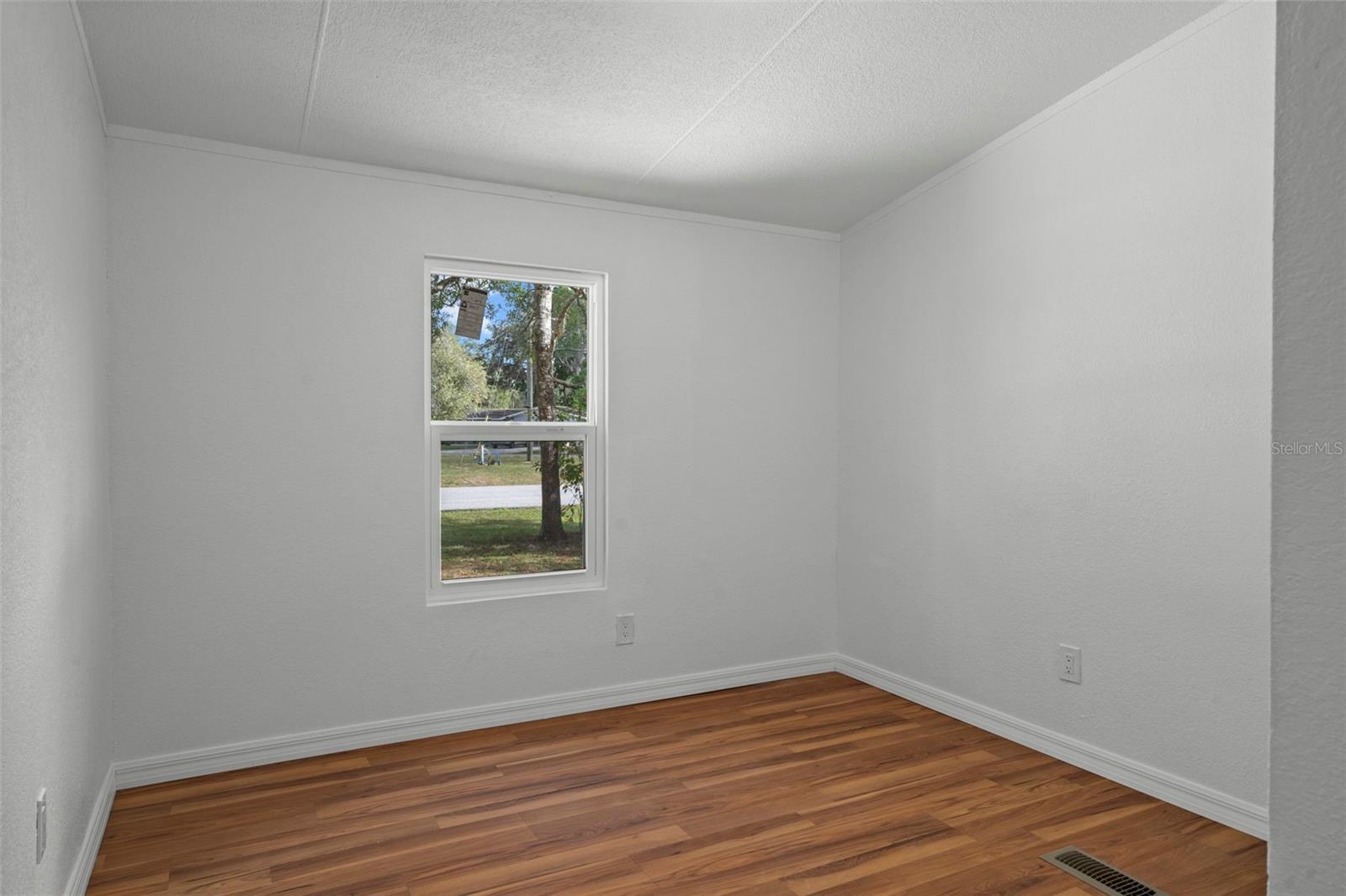 Image 24 of 39 For 10048 Marley Avenue