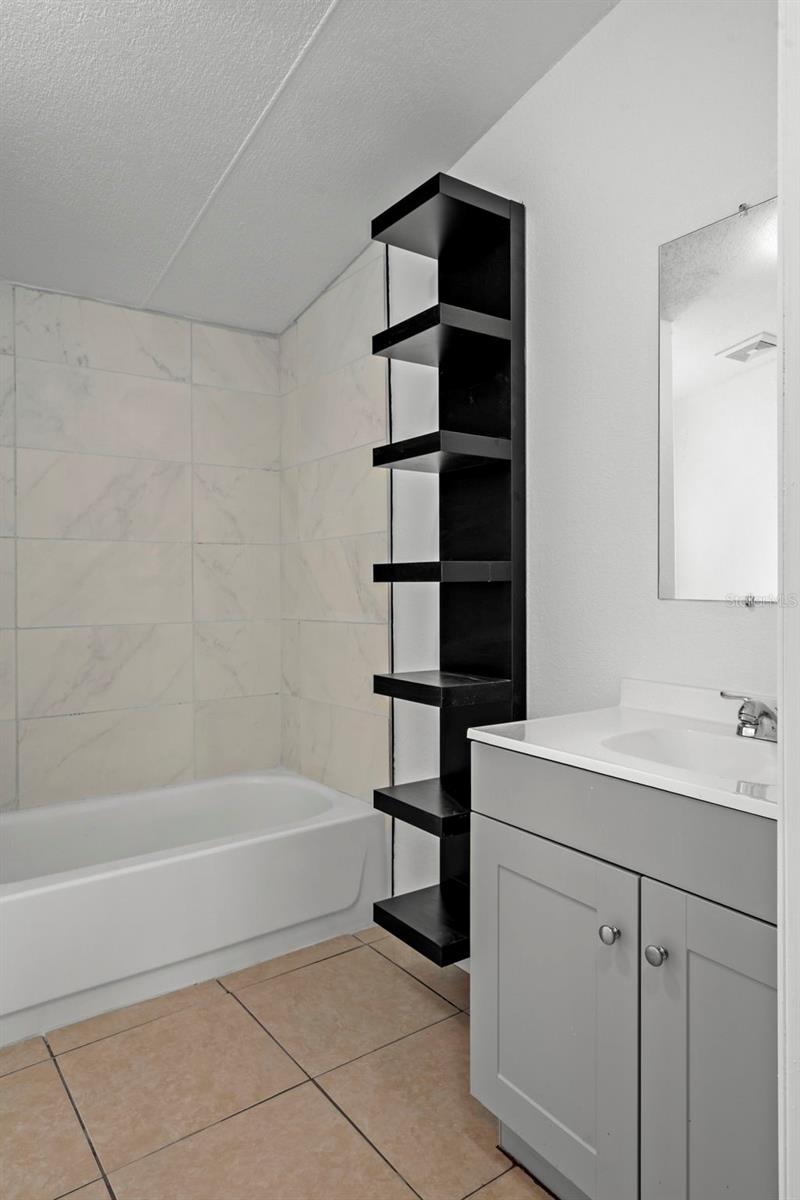 Image 28 of 39 For 10048 Marley Avenue