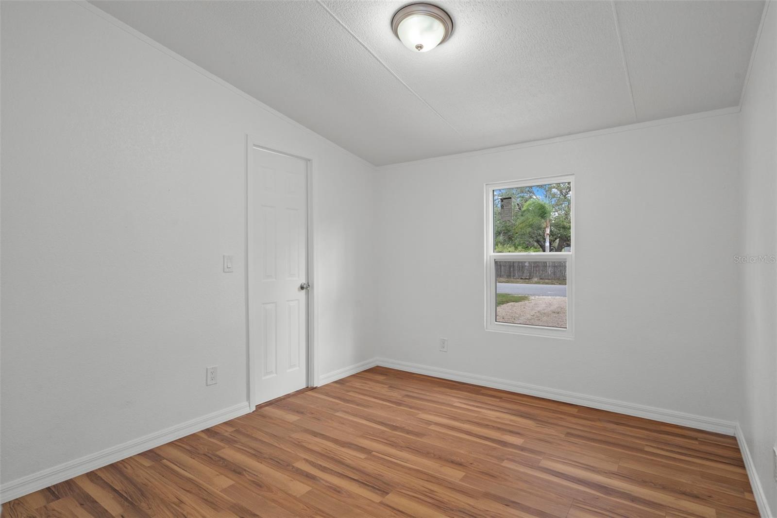 Image 29 of 39 For 10048 Marley Avenue