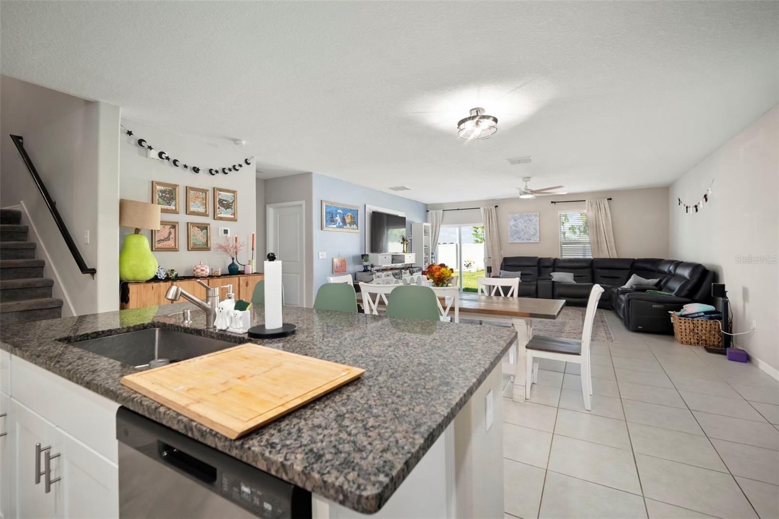 Image 10 of 46 For 5430 Blue Azure Drive