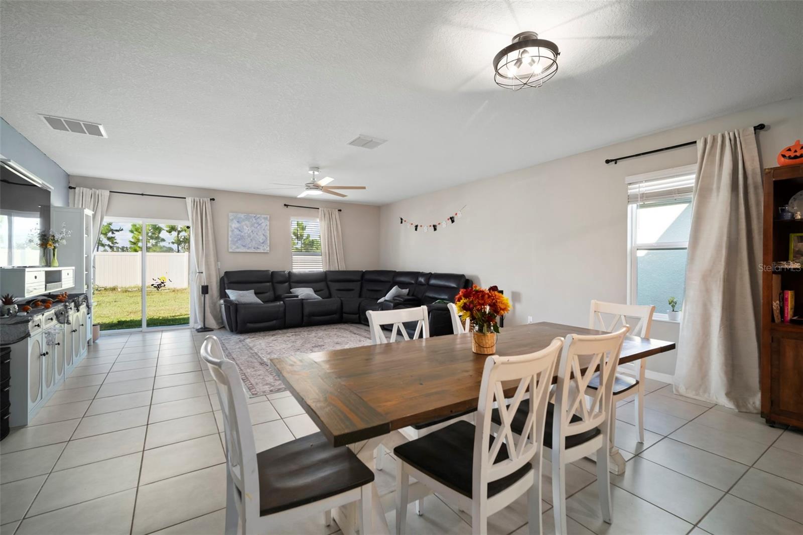 Image 13 of 46 For 5430 Blue Azure Drive