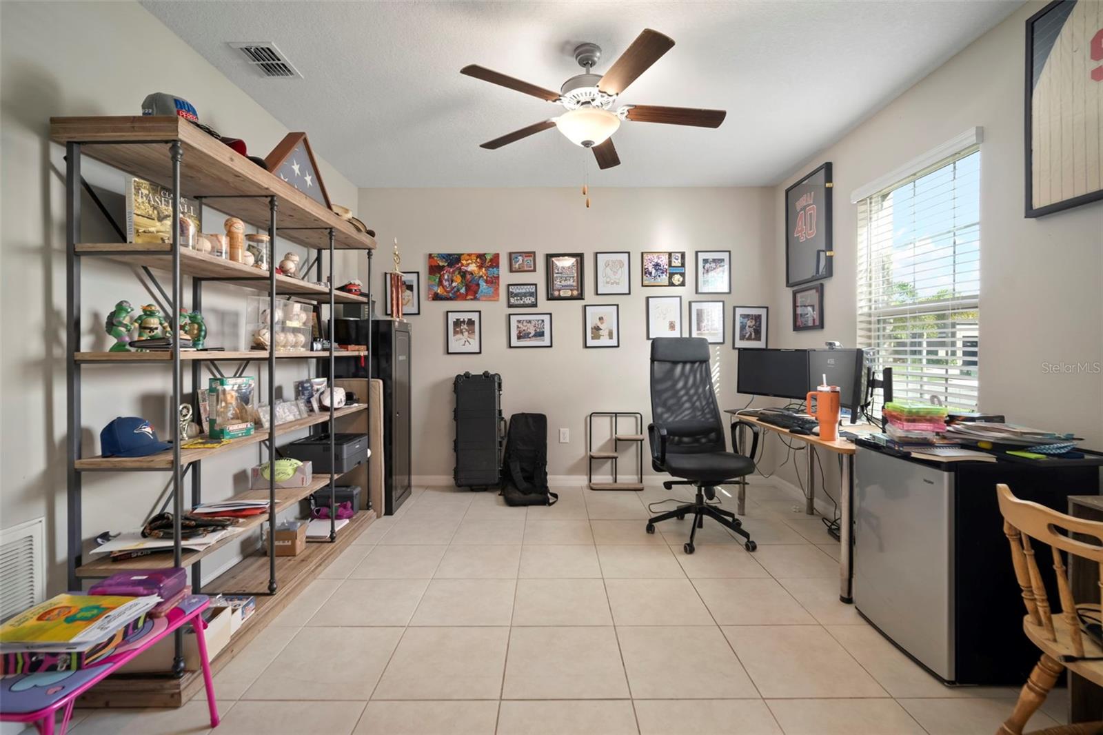 Image 20 of 46 For 5430 Blue Azure Drive