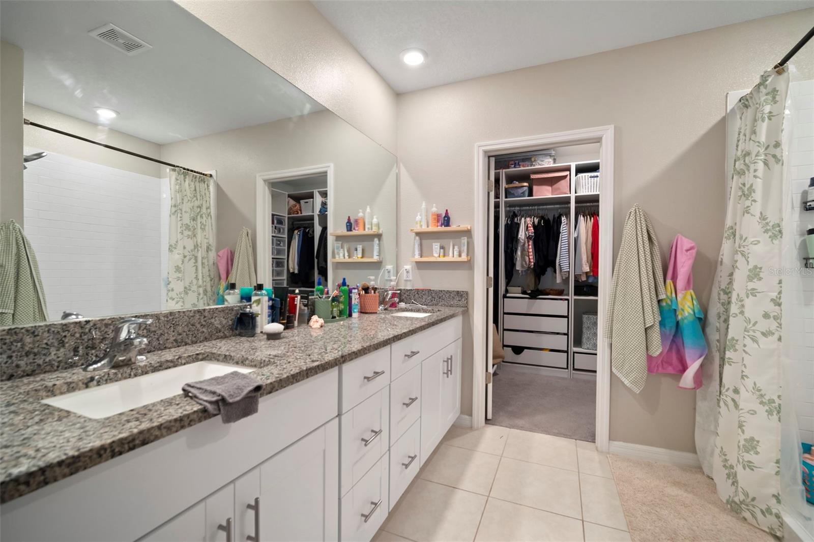 Image 28 of 46 For 5430 Blue Azure Drive