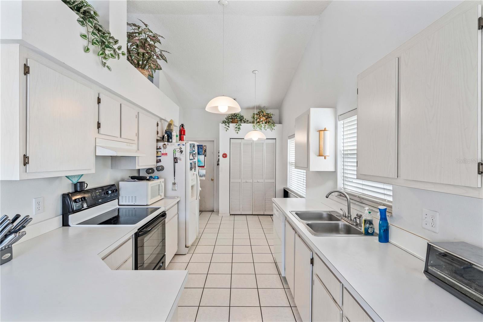 Image 9 of 46 For 10500 36th Way N