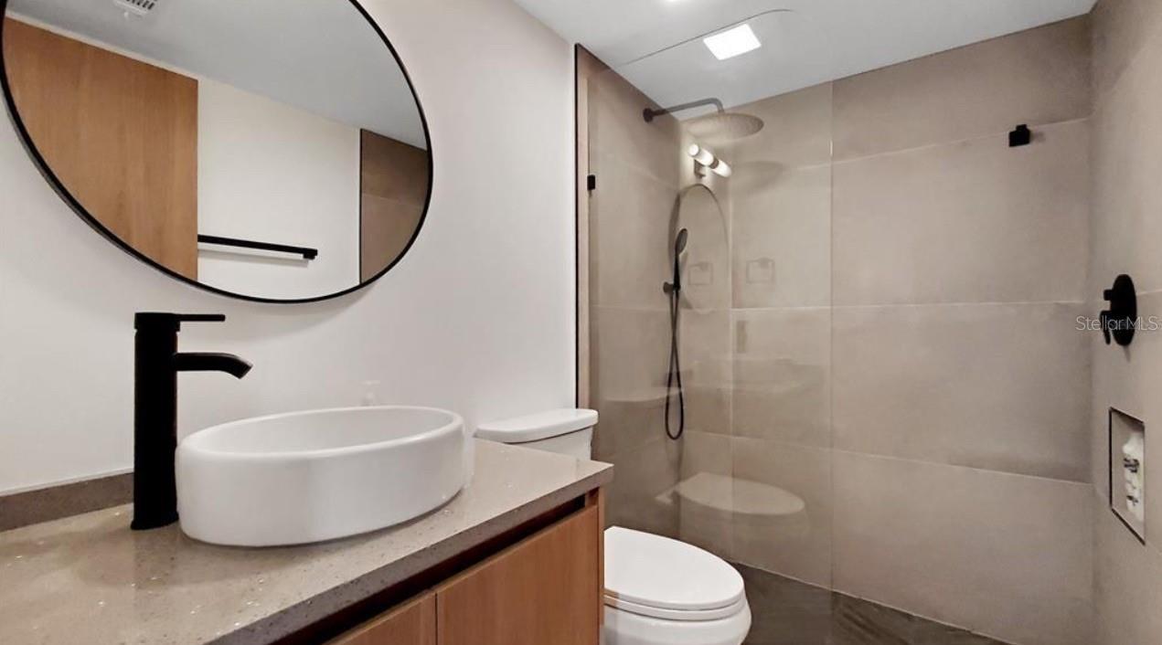 Image 25 of 45 For 5532 Puerta Del Sol Boulevard S 136