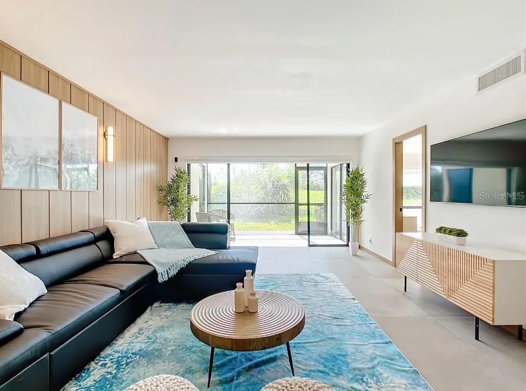 Image 5 of 45 For 5532 Puerta Del Sol Boulevard S 136