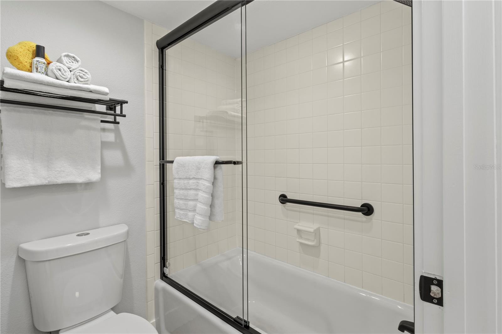Image 31 of 79 For 609 Bayport Way 609