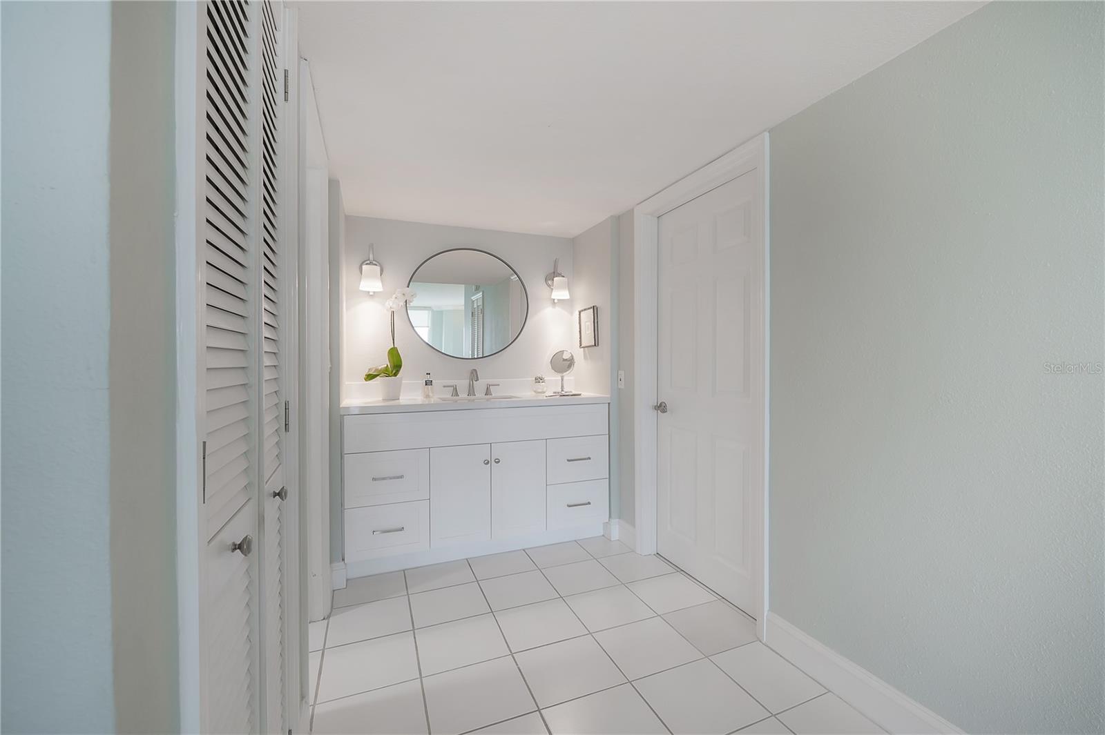 Image 21 of 33 For 5020 Bayshore Boulevard 702