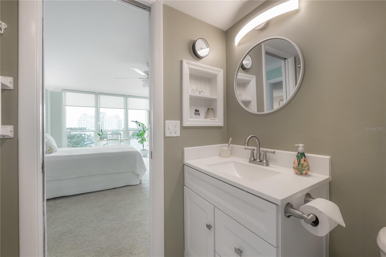 Image 29 of 33 For 5020 Bayshore Boulevard 702