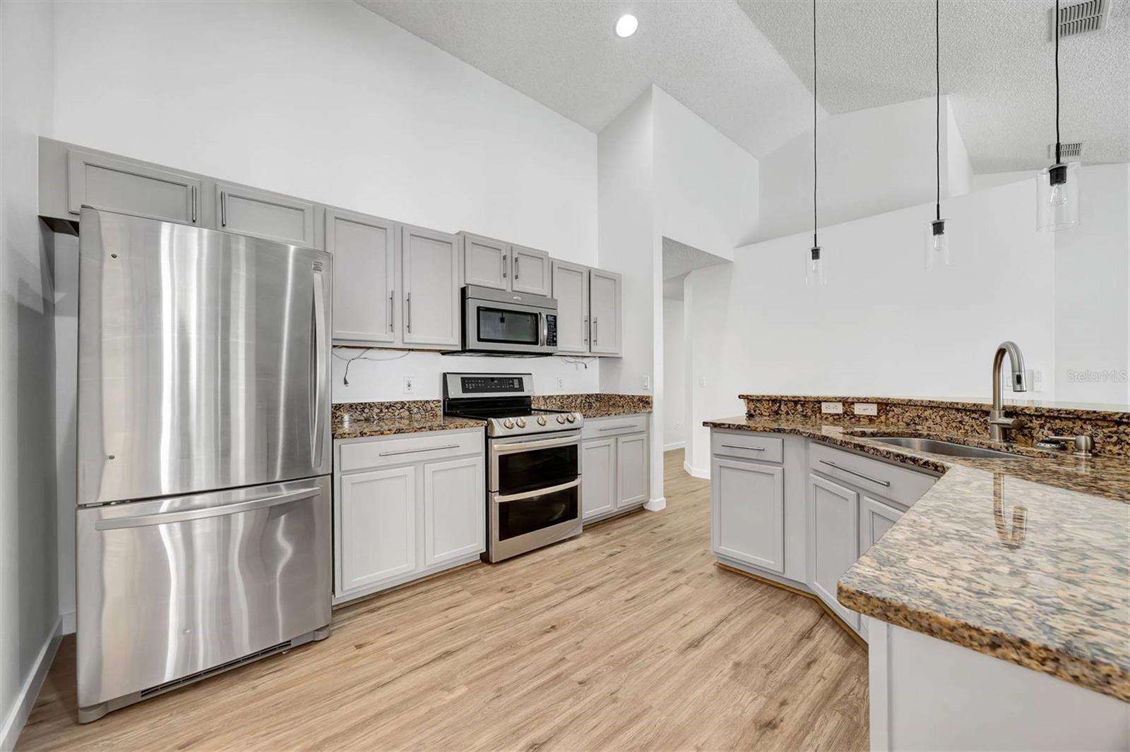 Image 11 of 31 For 17205 Deer Run Drive