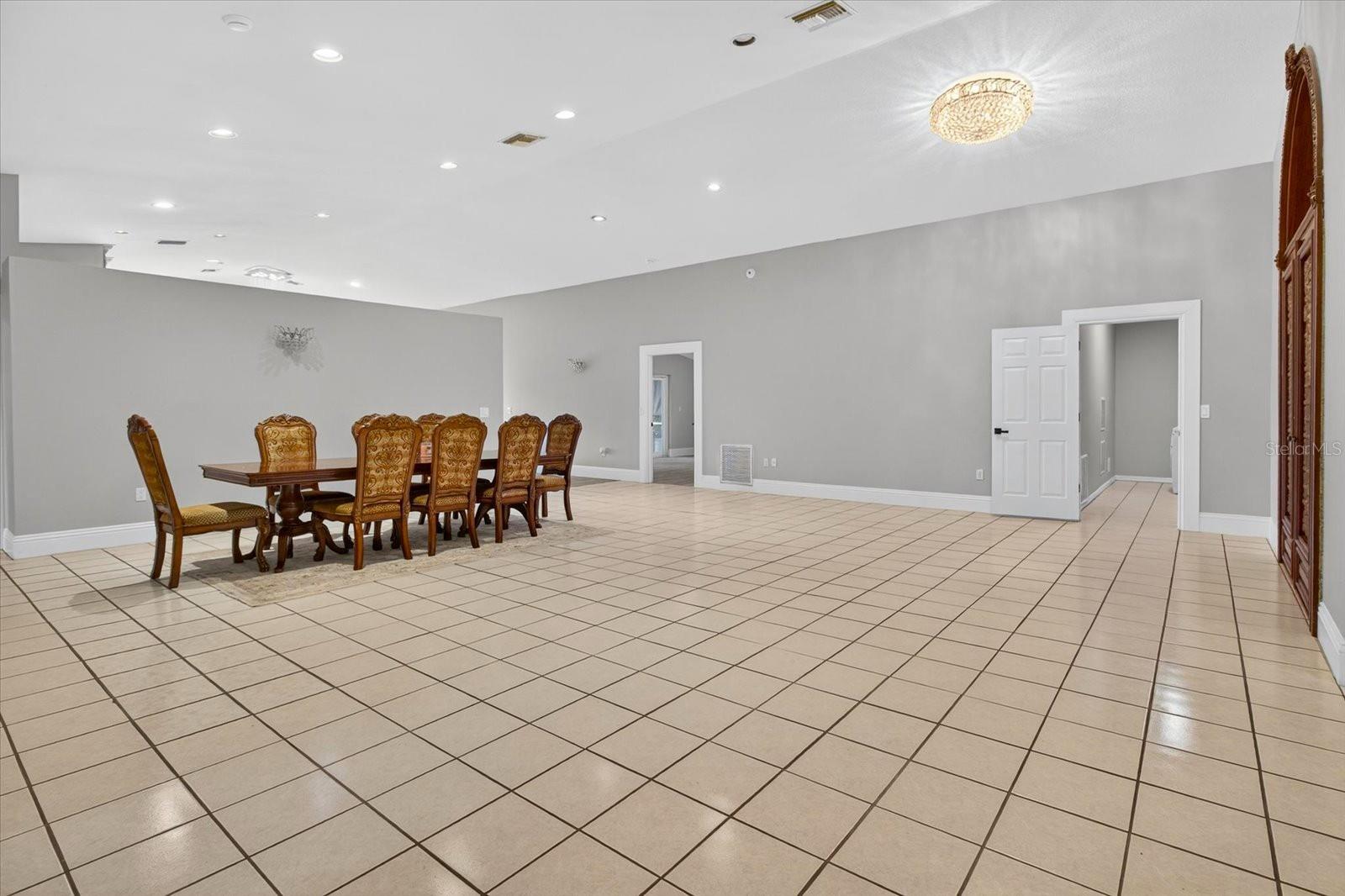 Image 10 of 85 For 3238 Cullendale Drive
