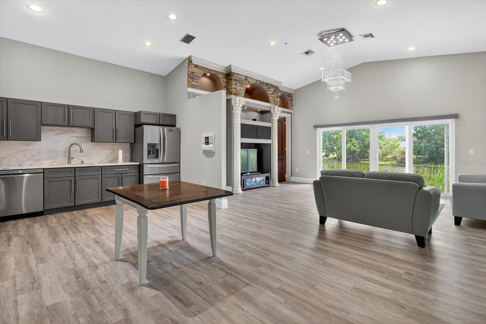 Image 15 of 85 For 3238 Cullendale Drive