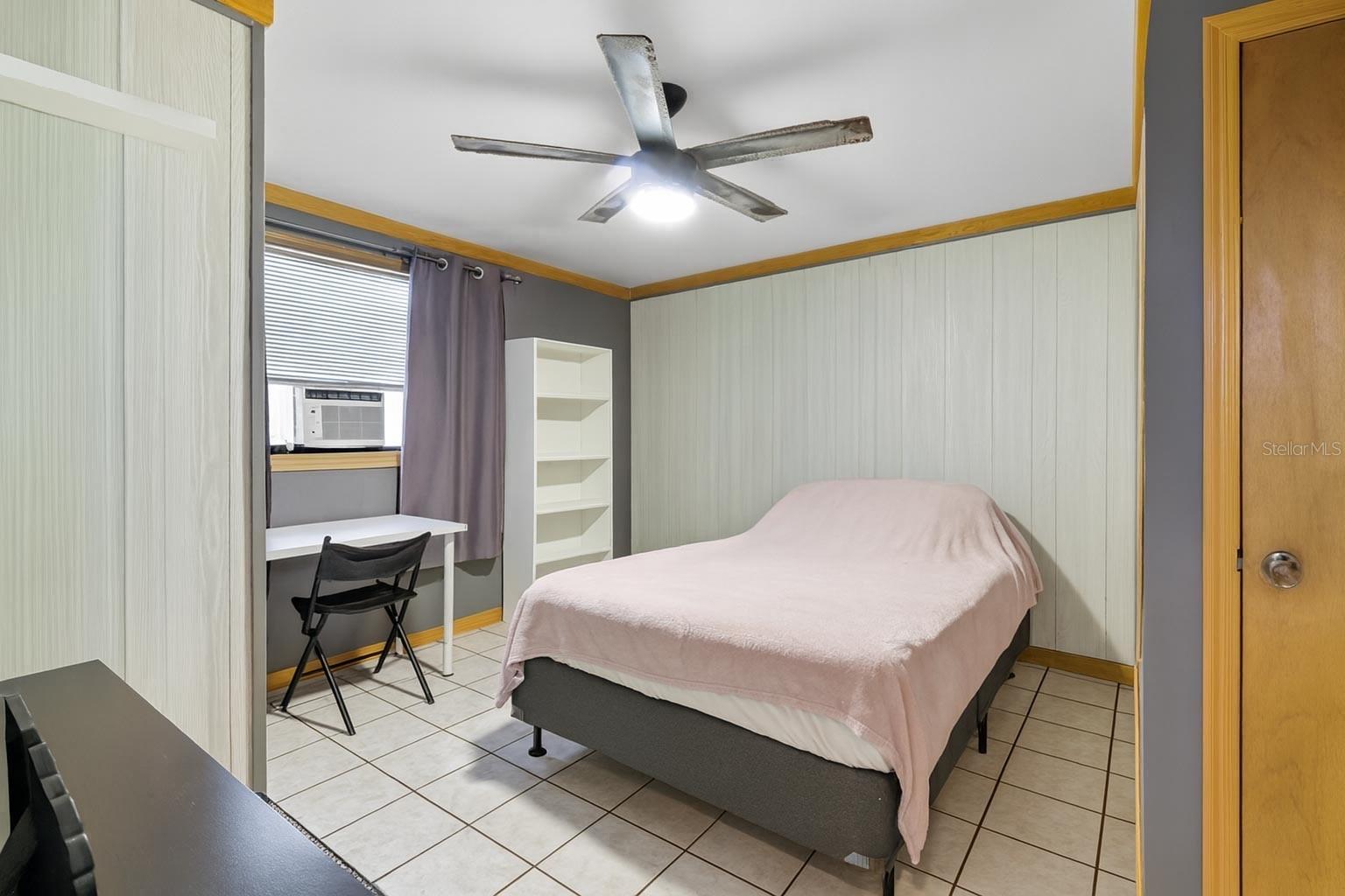 Image 15 of 27 For 16034 Pine Ridge Drive