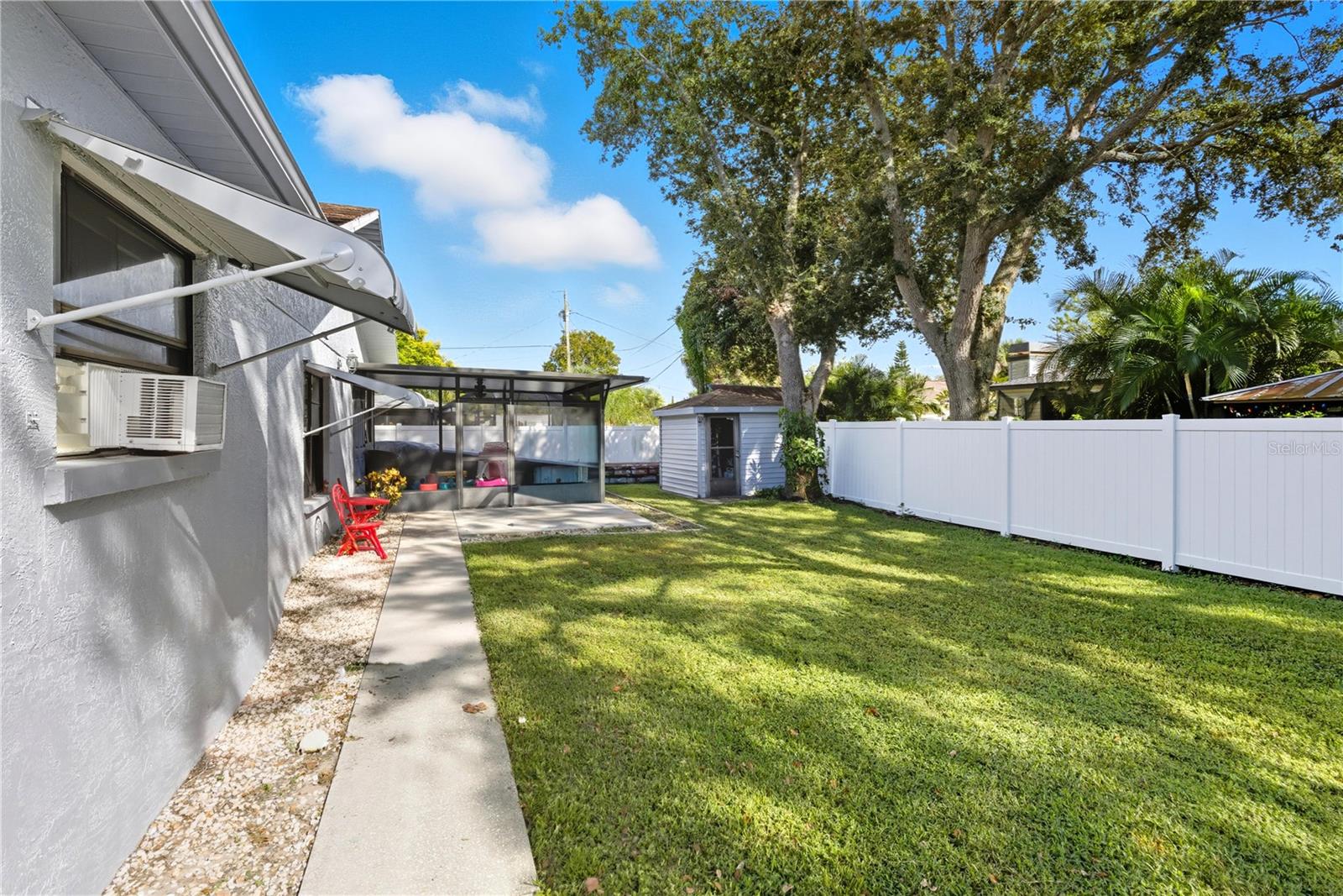 Image 24 of 27 For 16034 Pine Ridge Drive