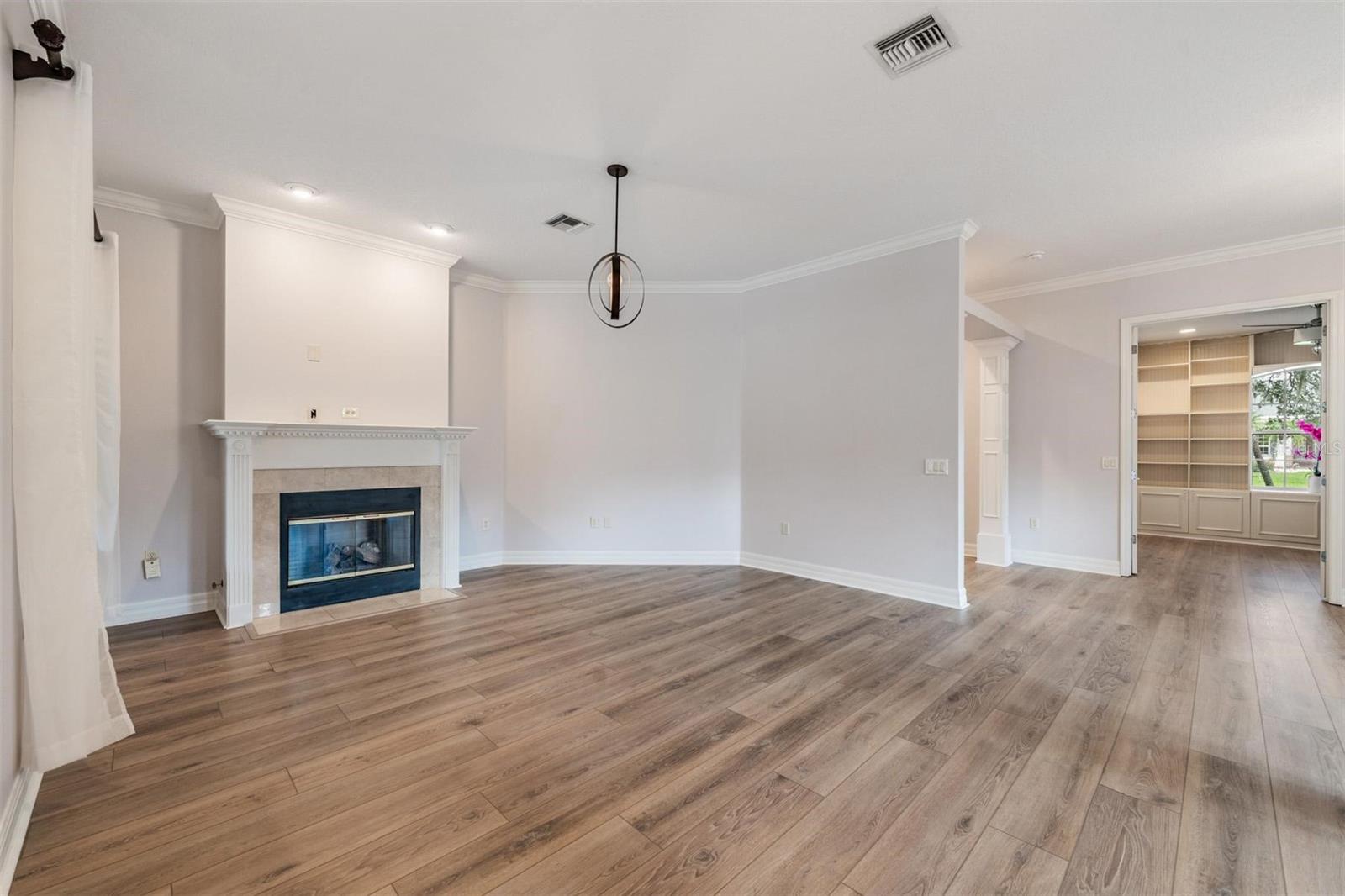 Image 13 of 59 For 7900 Umbrella Pine Way