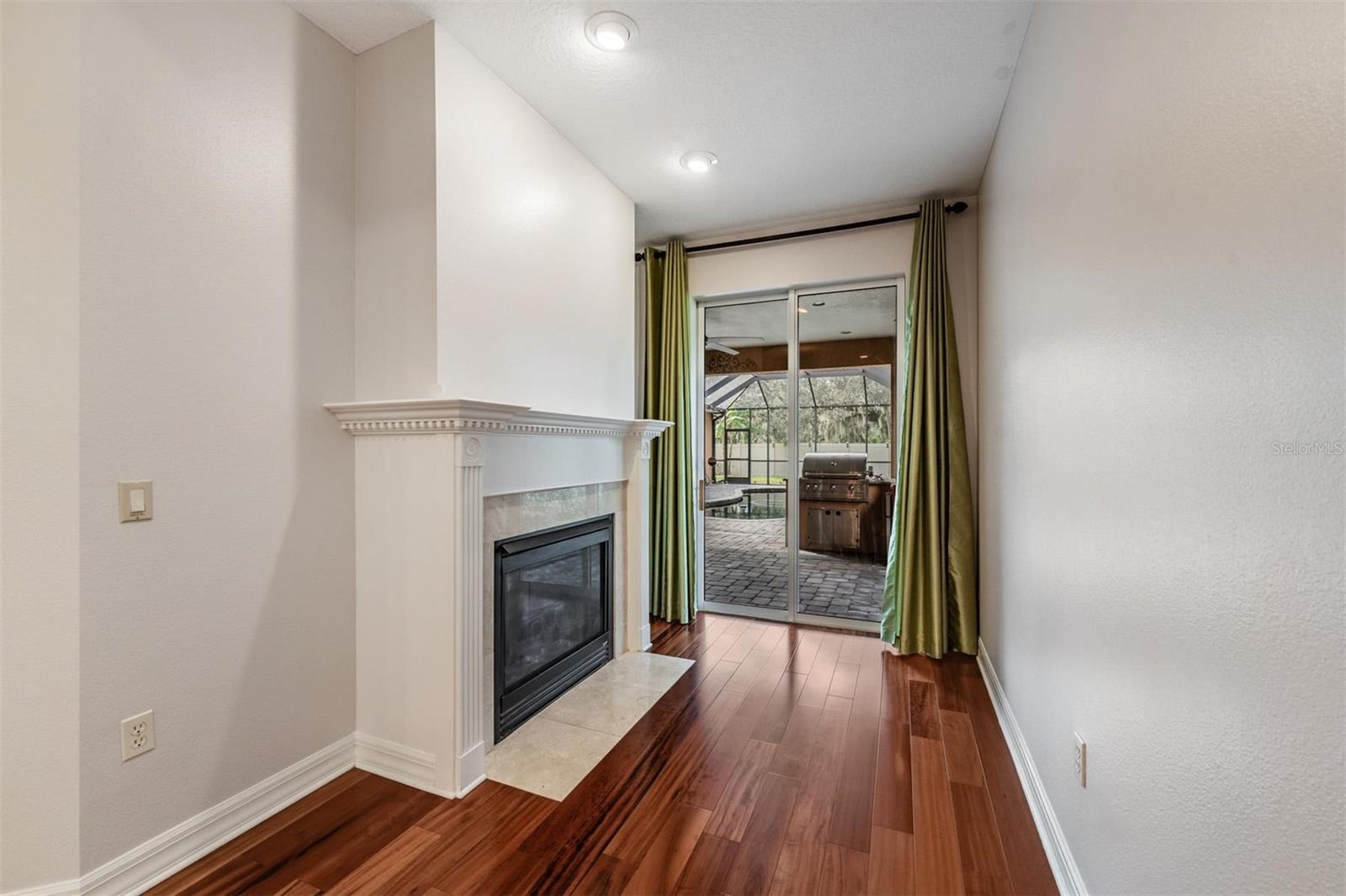 Image 17 of 59 For 7900 Umbrella Pine Way