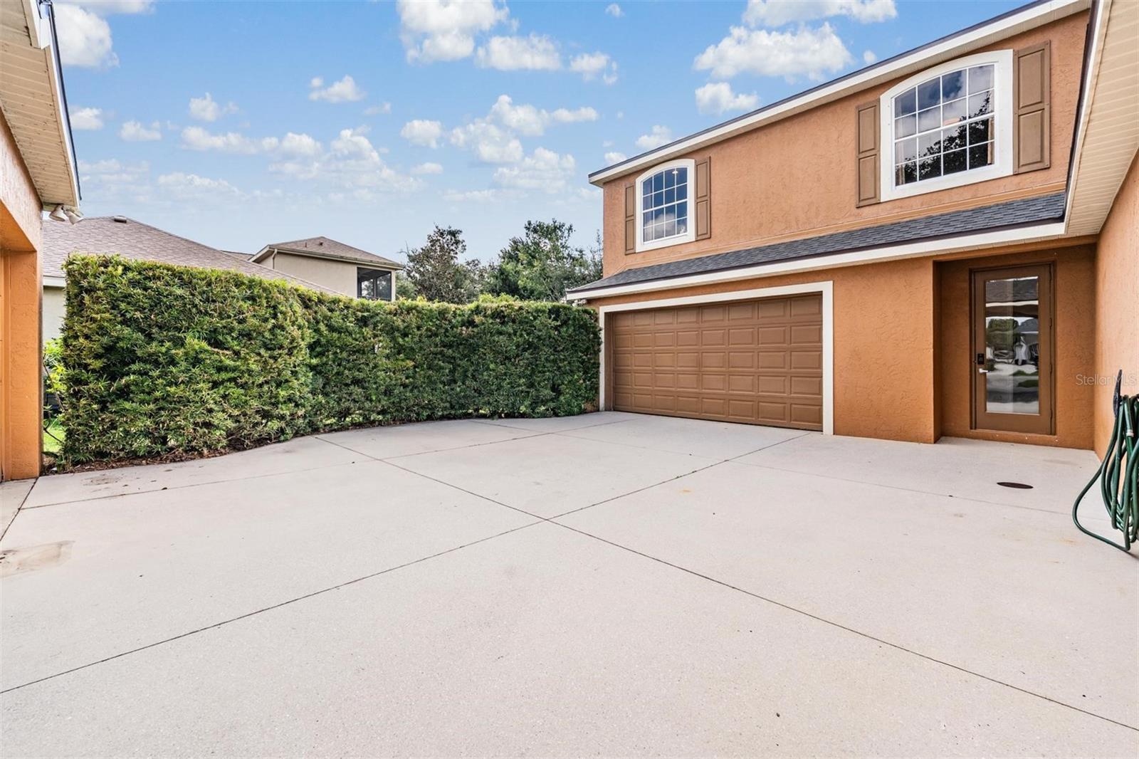 Image 6 of 59 For 7900 Umbrella Pine Way