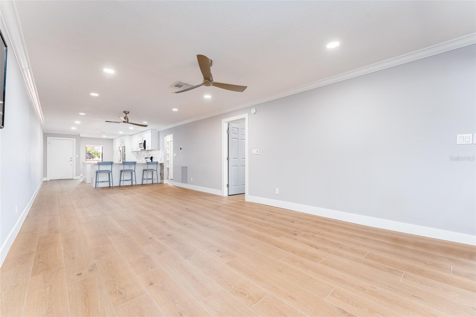 Image 12 of 33 For 4720 Brittany Drive S 139