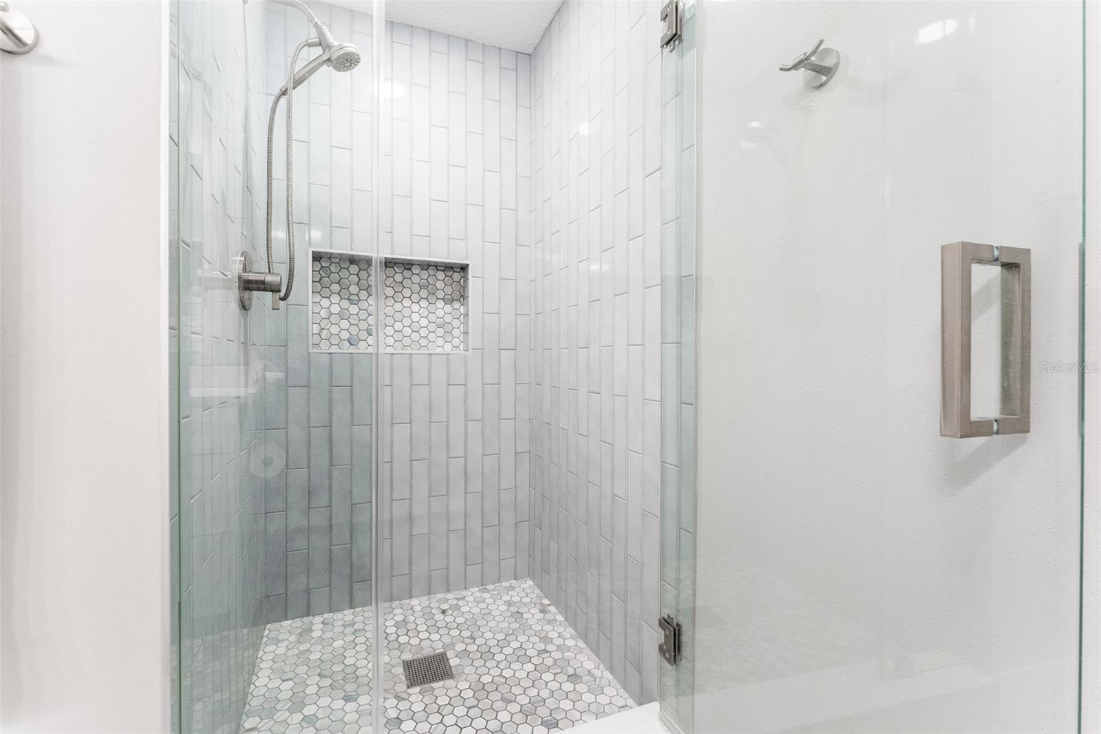 Image 16 of 33 For 4720 Brittany Drive S 139