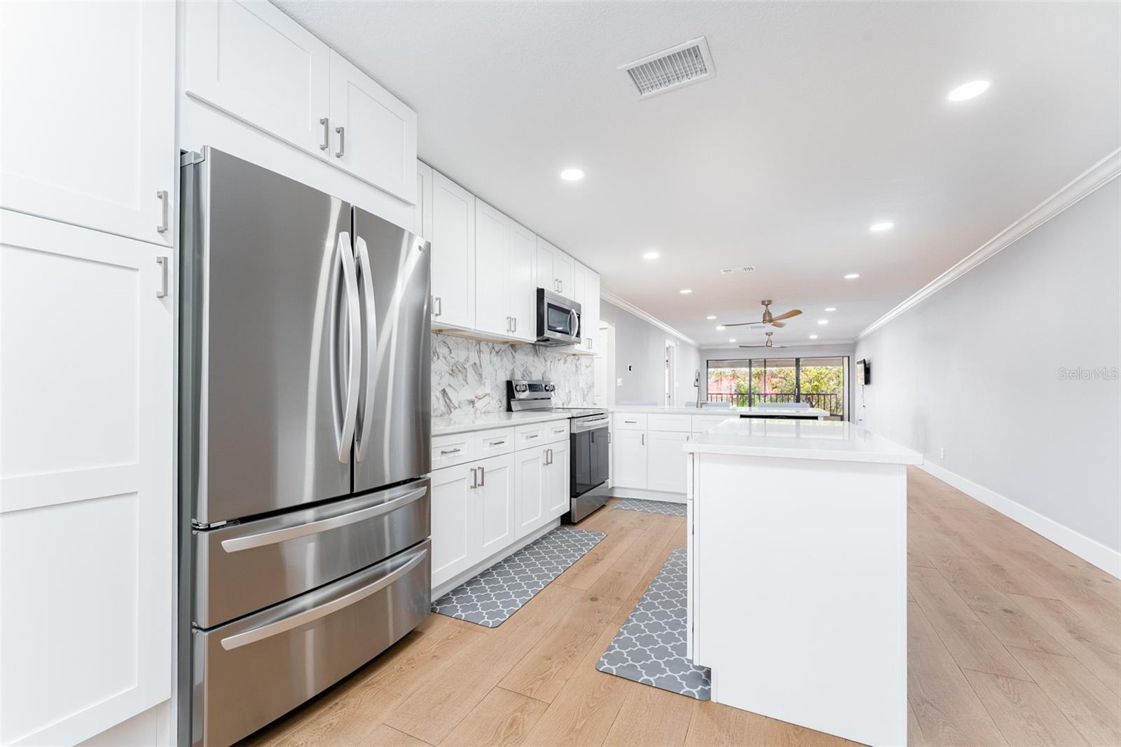 Image 30 of 33 For 4720 Brittany Drive S 139