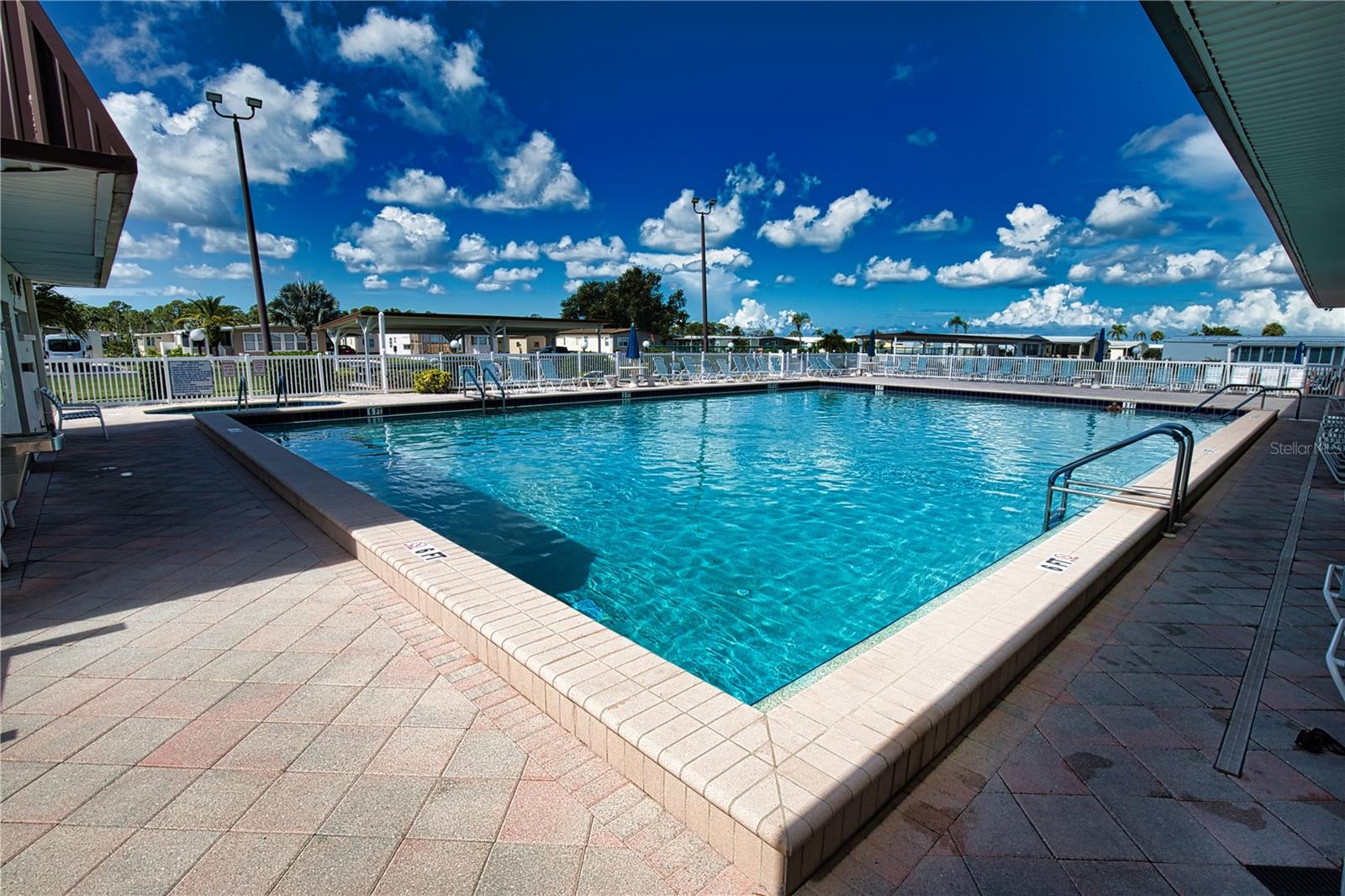 Image 23 of 64 For 409 Villa Nueva Circle